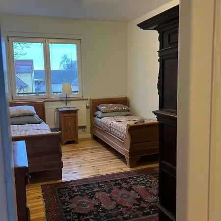 Rim 4 Raeume 3 Schlafzimmer 1 Wohnzimmer In 1 Og 100 Qm * Lauchhammer
