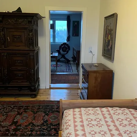 Apartamento Rim 4 Raeume 3 Schlafzimmer 1 Wohnzimmer In 1 Og 100 Qm *